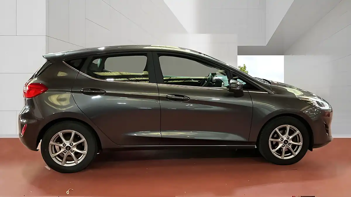 Used 2017 Ford Fiesta Zetec Grey - Interior and Exterior details 5