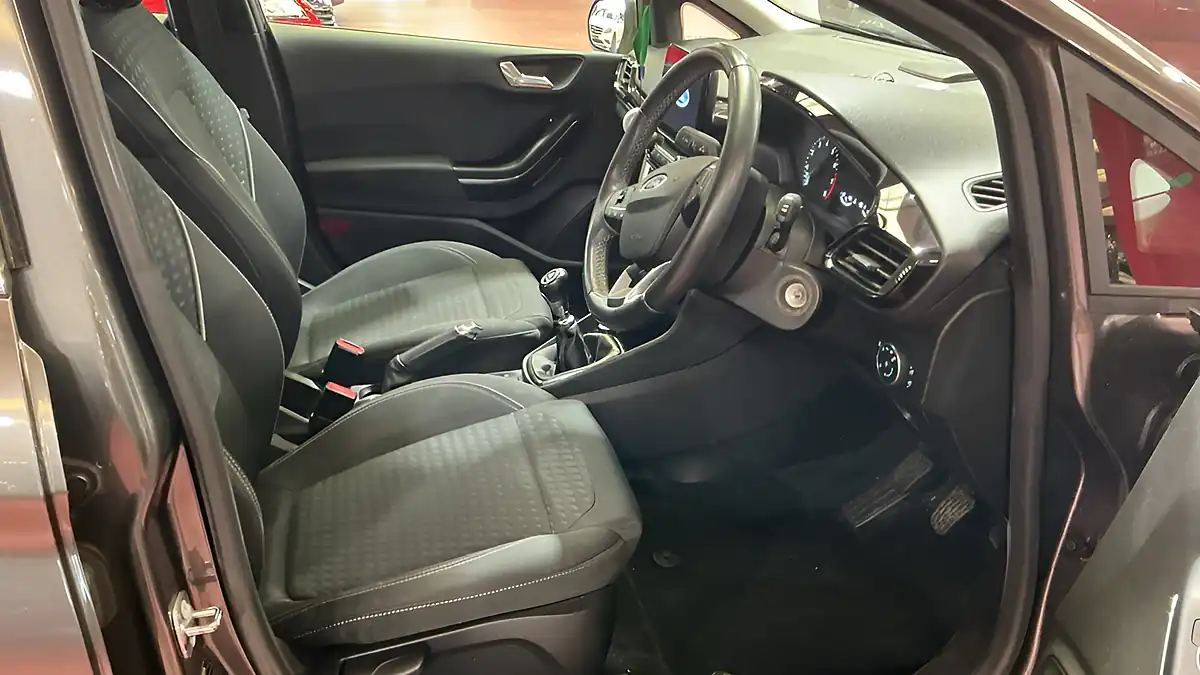 Used 2017 Ford Fiesta Zetec Grey - Interior and Exterior details 9