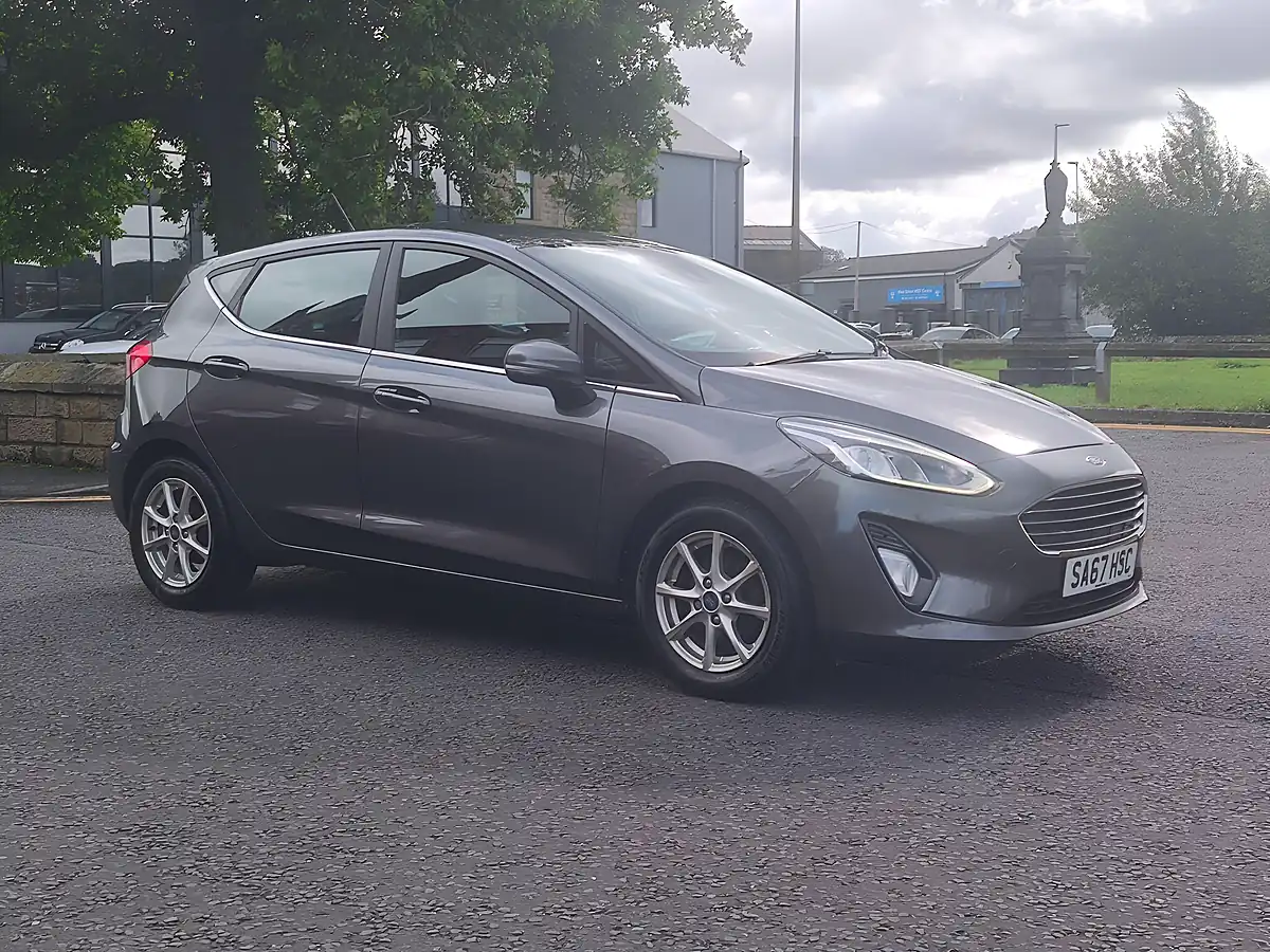 Used 2017 Ford Fiesta Zetec Grey - Interior and Exterior details 10