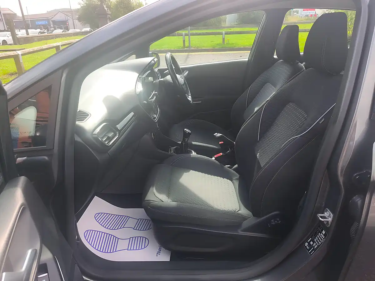 Used 2017 Ford Fiesta Zetec Grey - Interior and Exterior details 14