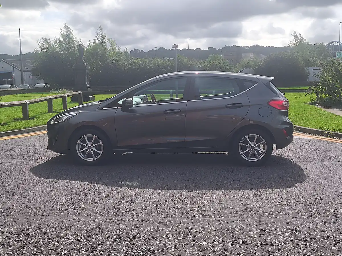 Used 2017 Ford Fiesta Zetec Grey - Interior and Exterior details 17