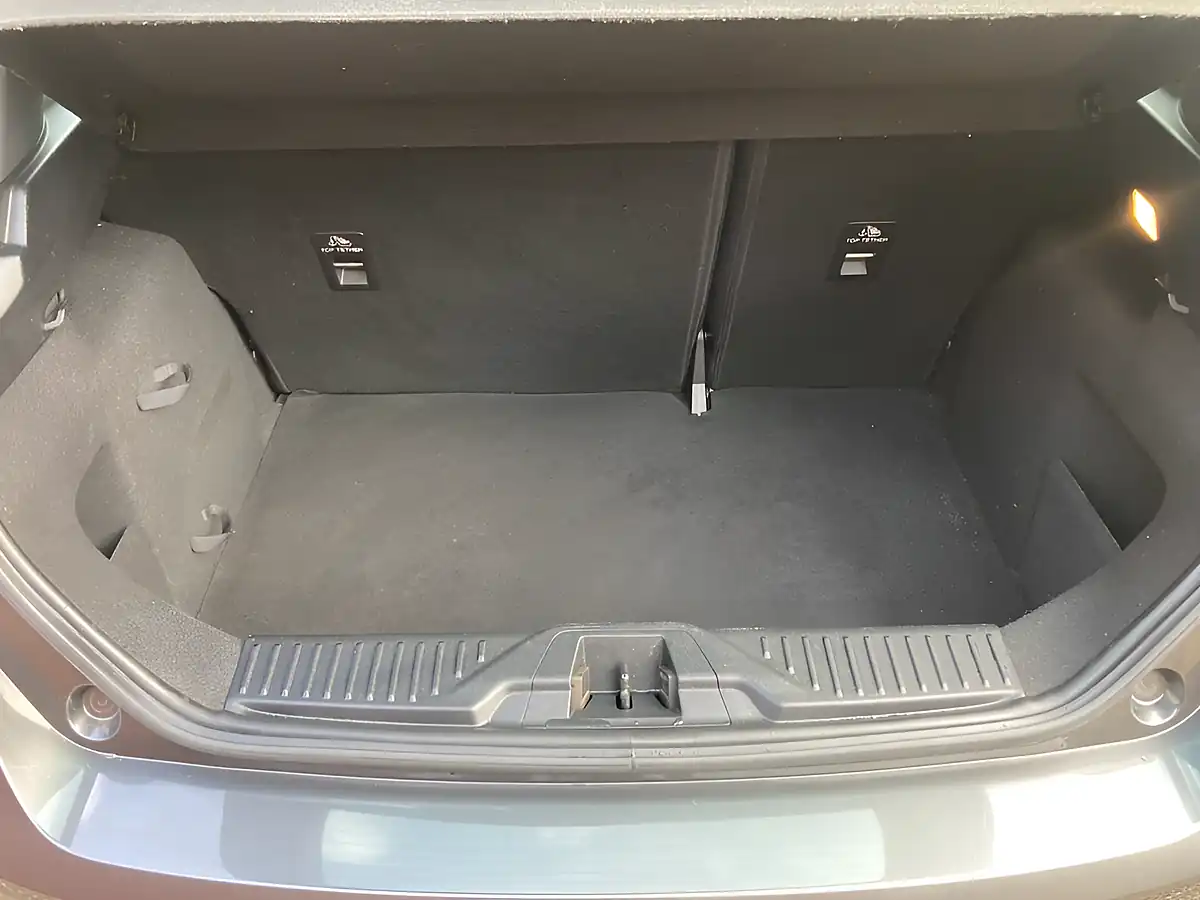 Used 2017 Ford Fiesta Zetec Grey - Interior and Exterior details 8