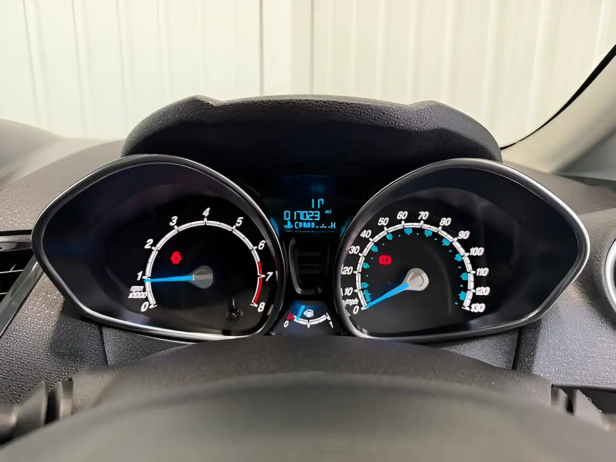 Used 2017 Ford Fiesta Zetec Magnetic Grey - Interior and Exterior details 16