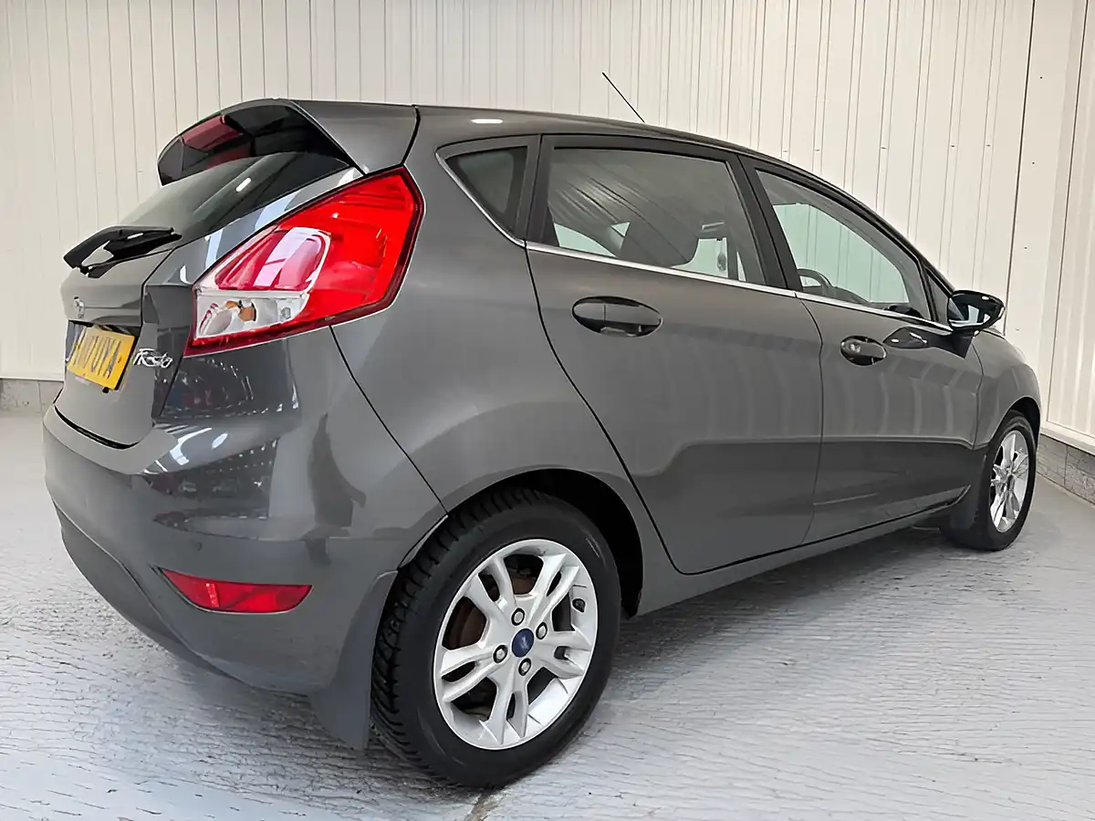 Used 2017 Ford Fiesta Zetec Magnetic Grey - Interior and Exterior details 6