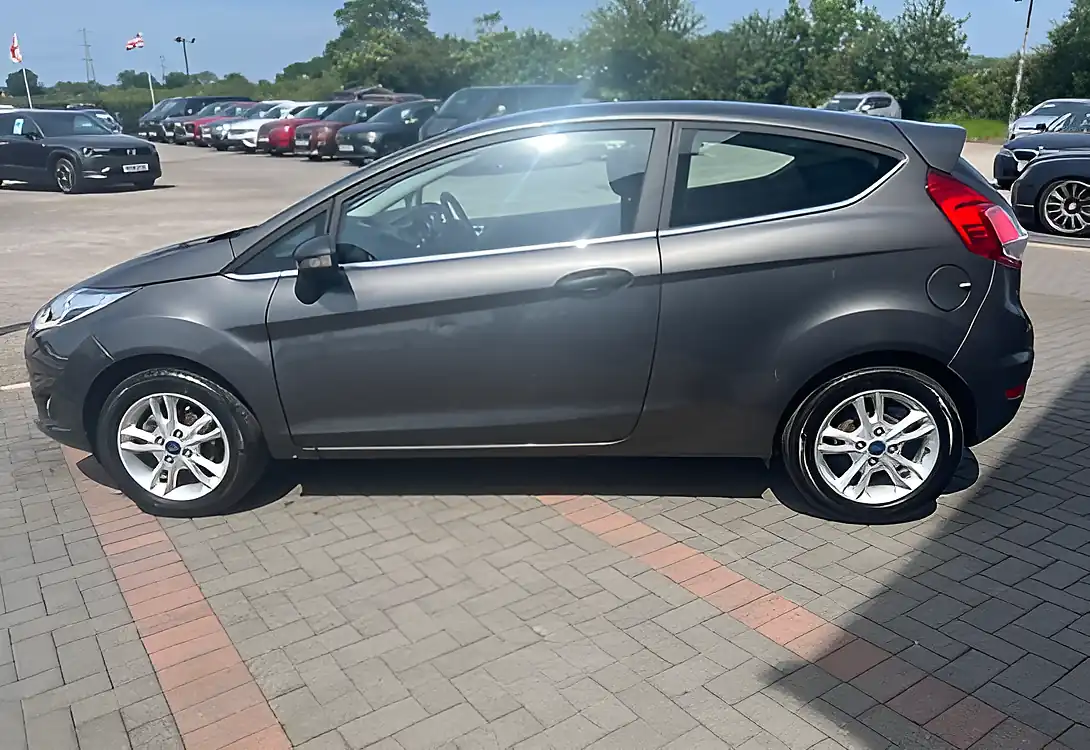 Used 2017 Ford Fiesta Zetec Magnetic Grey Metallic - Interior and Exterior details 11