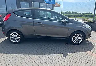 Used 2017 Ford Fiesta Zetec Magnetic Grey Metallic - Interior and Exterior details 5