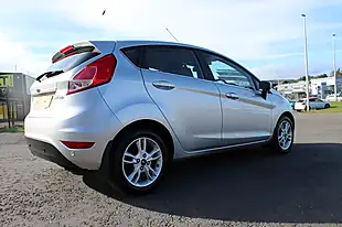 Used 2017 Ford Fiesta Zetec Moonstone Silver Metallic - Interior and Exterior details 16