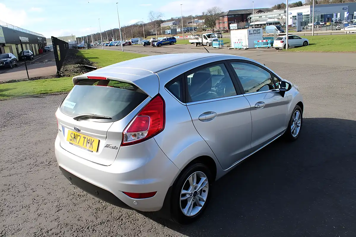 Used 2017 Ford Fiesta Zetec Moonstone Silver Metallic - Interior and Exterior details 17