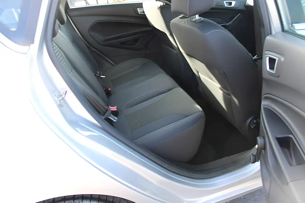 Used 2017 Ford Fiesta Zetec Moonstone Silver Metallic - Interior and Exterior details 19