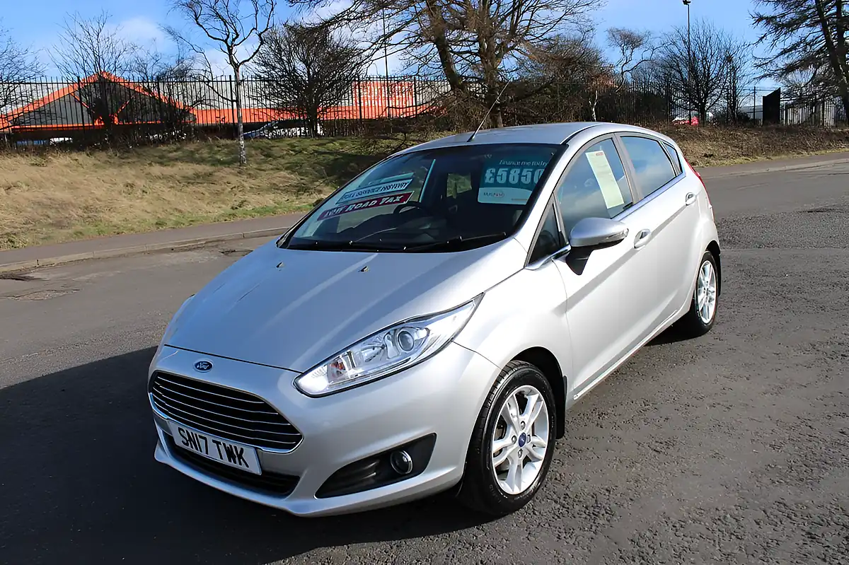 Used 2017 Ford Fiesta Zetec Moonstone Silver Metallic - Interior and Exterior details 6