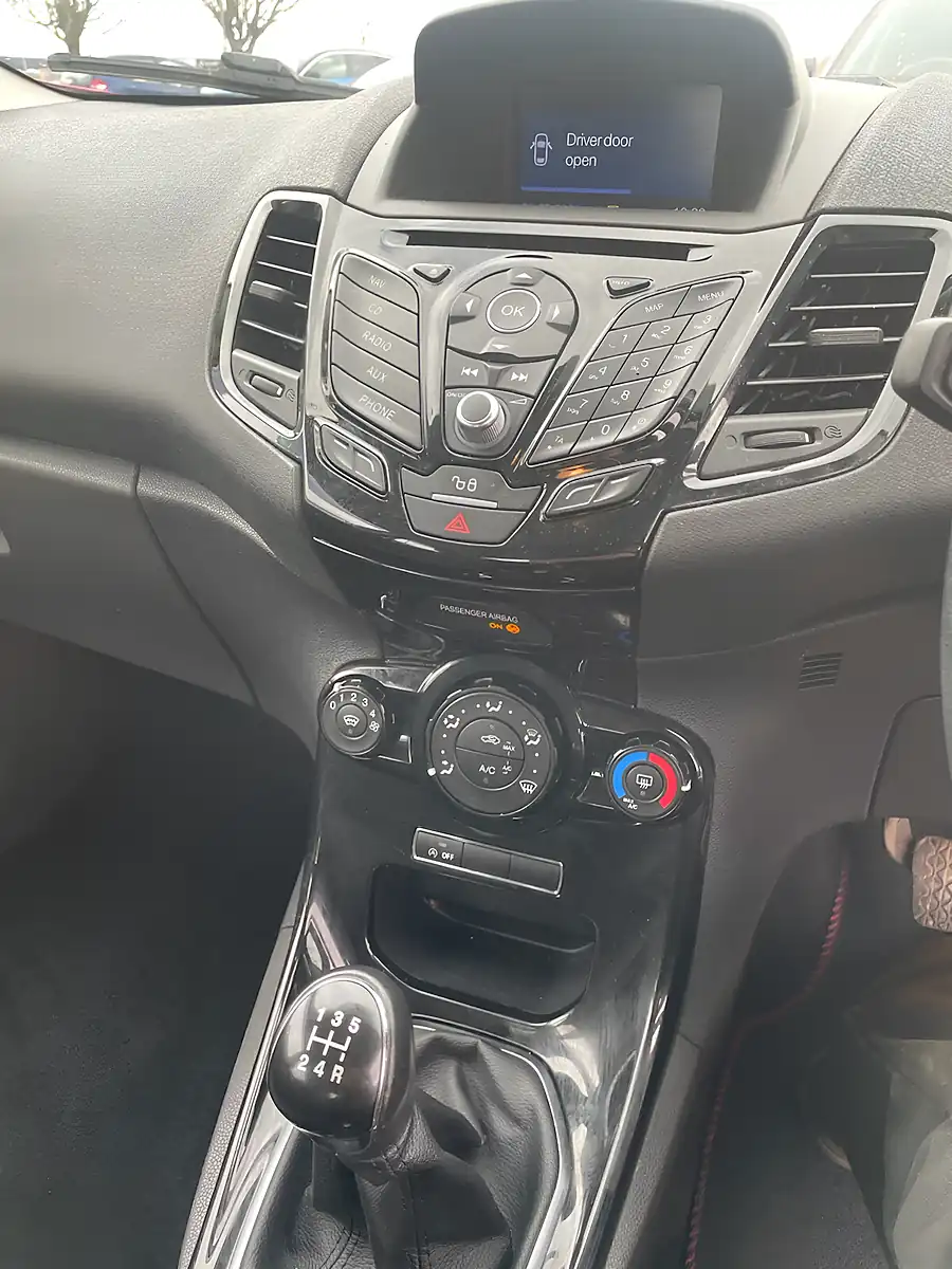 Used 2017 Ford Fiesta Zetec Red - Interior and Exterior details 10