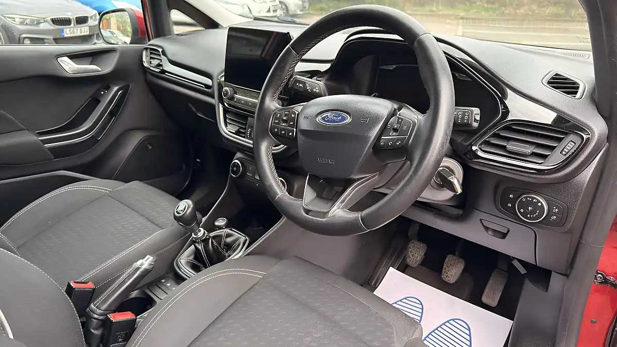 Used 2017 Ford Fiesta Zetec Red - Interior and Exterior details 14