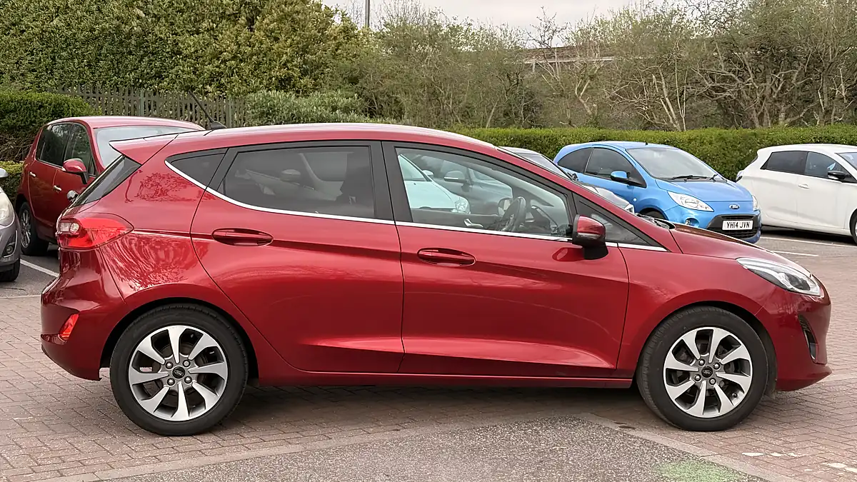 Used 2017 Ford Fiesta Zetec Red - Interior and Exterior details 5
