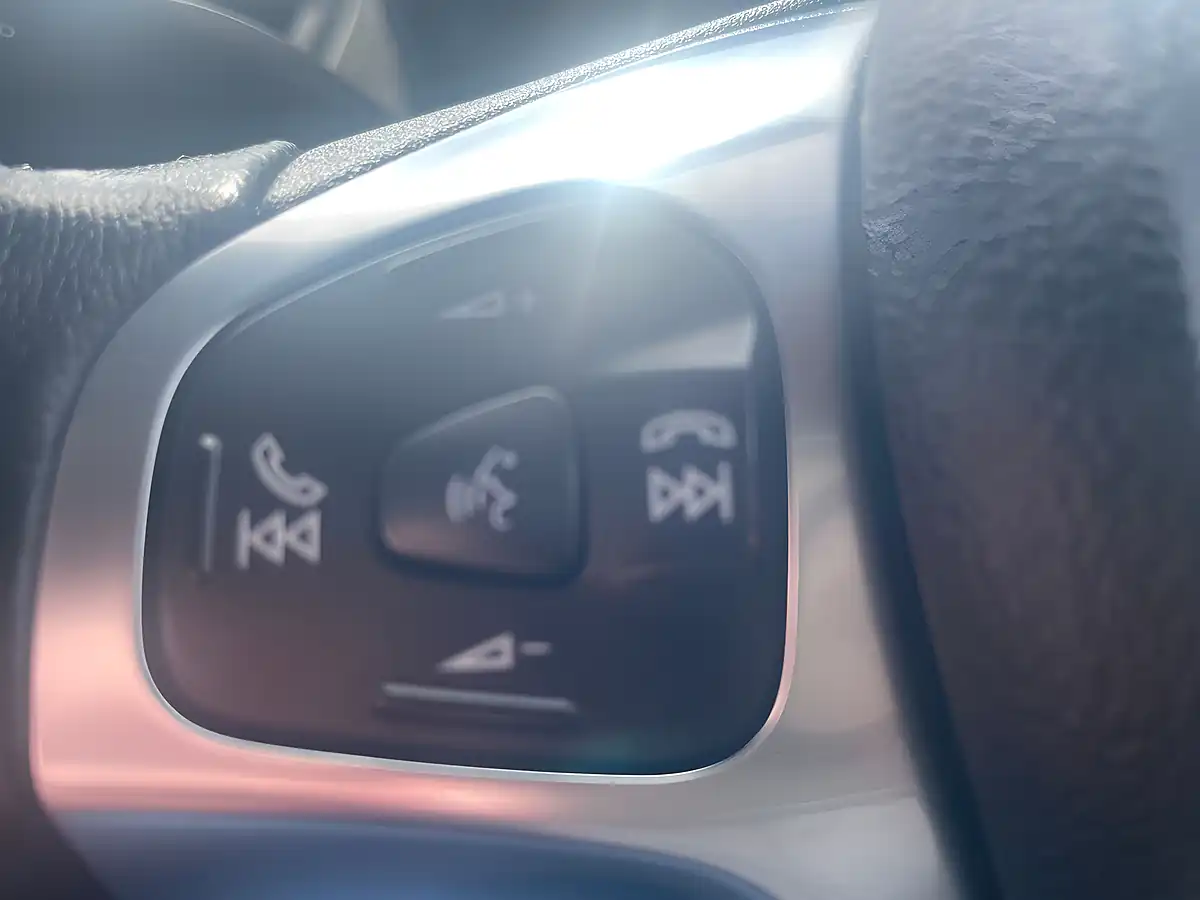 Used 2017 Ford Fiesta Zetec Red - Interior and Exterior details 17