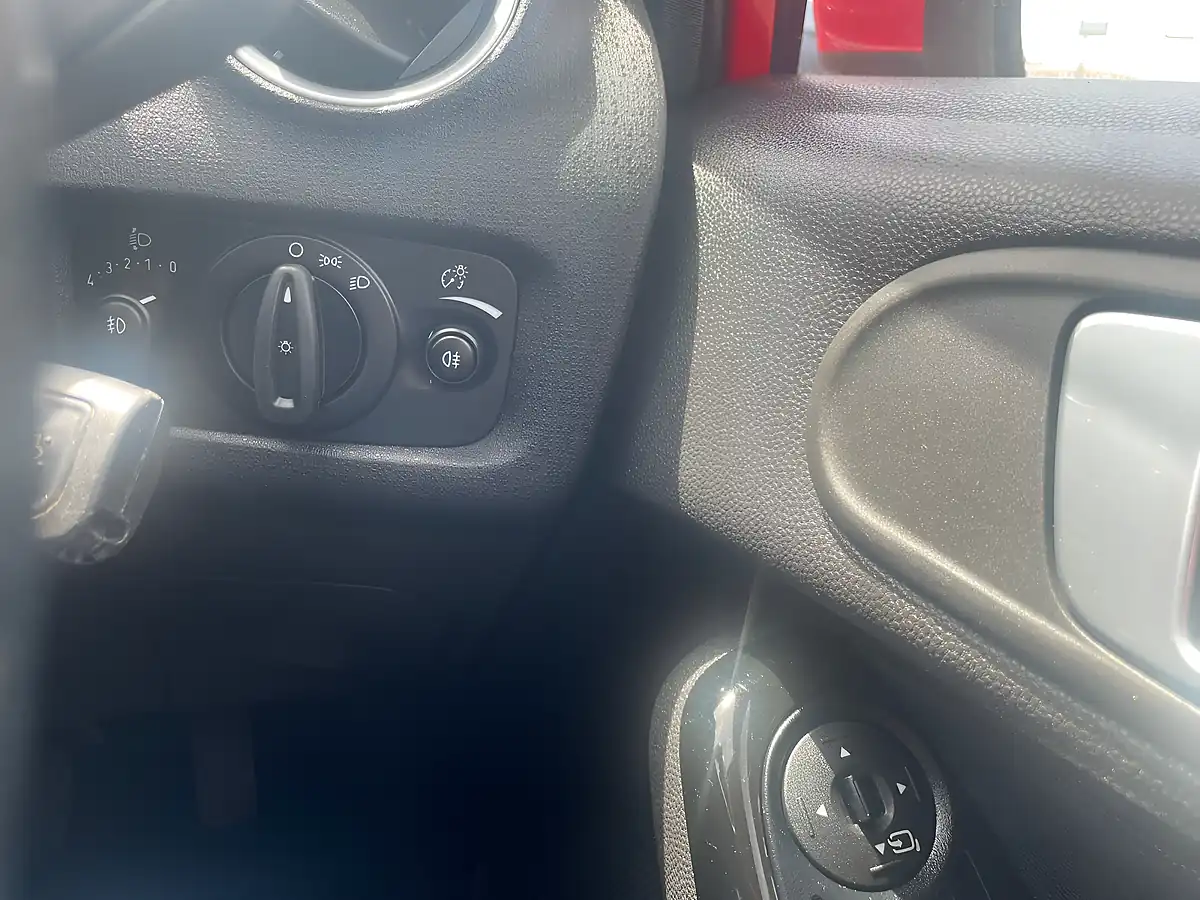 Used 2017 Ford Fiesta Zetec Red - Interior and Exterior details 19