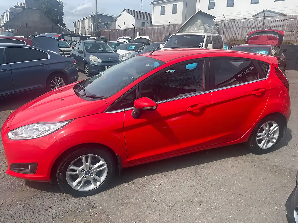 Used 2017 Ford Fiesta Zetec Red - Interior and Exterior details 7