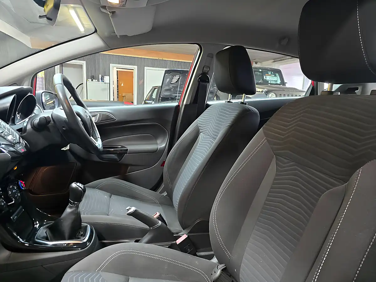 Used 2017 Ford Fiesta Zetec Red - Interior and Exterior details 10
