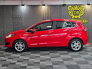 Used 2017 Ford Fiesta Zetec Red - Interior and Exterior details 6