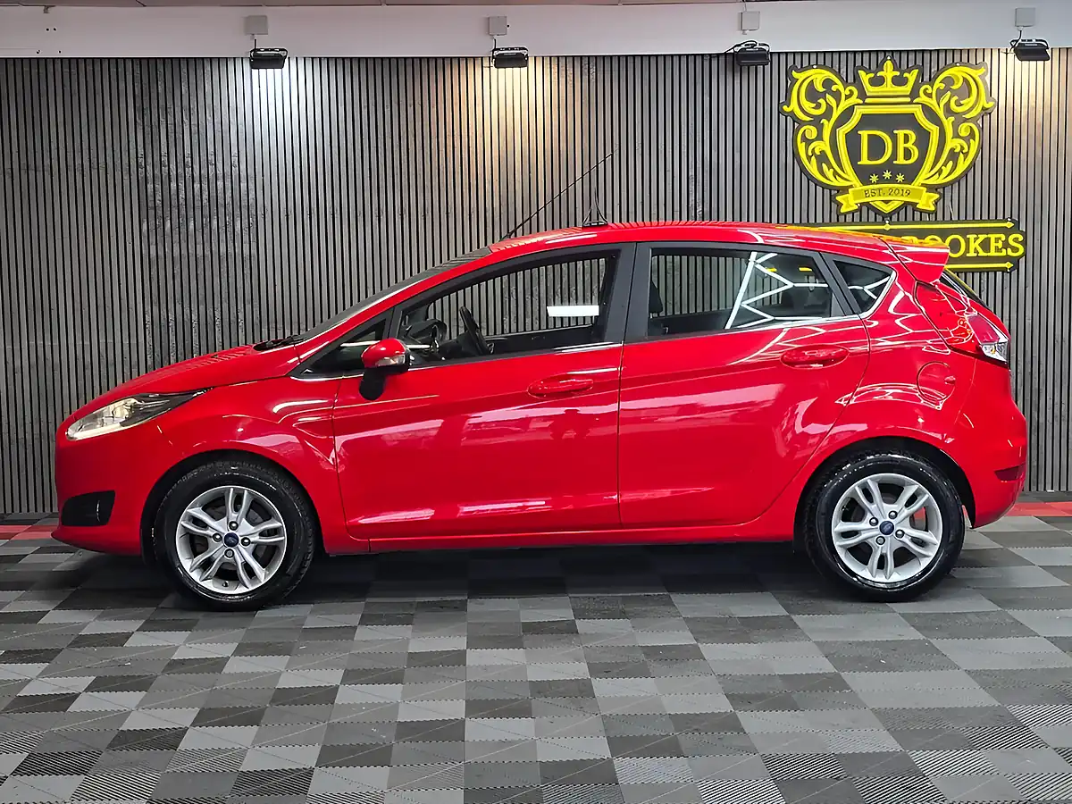 Used 2017 Ford Fiesta Zetec Red - Interior and Exterior details 6