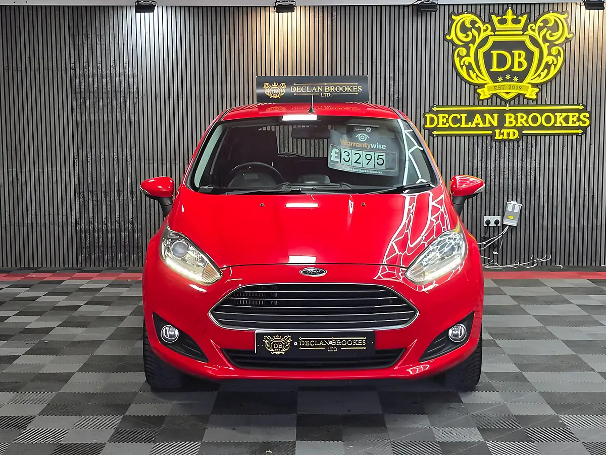 Used 2017 Ford Fiesta Zetec Red - Interior and Exterior details 8