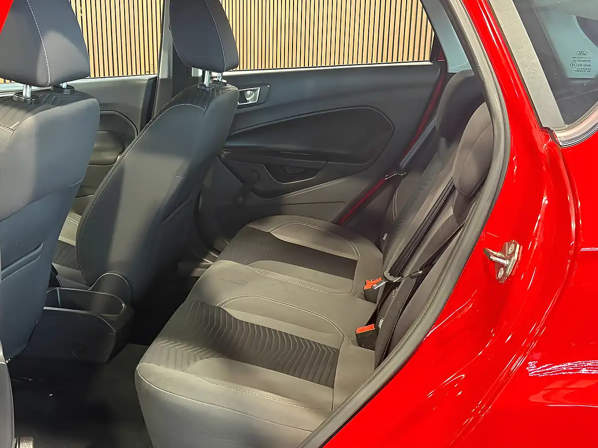 Used 2017 Ford Fiesta Zetec Red - Interior and Exterior details 15