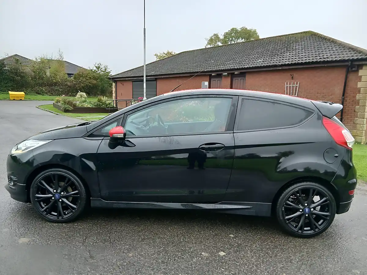 Used 2017 Ford Fiesta Zetec S Black - Interior and Exterior details 5