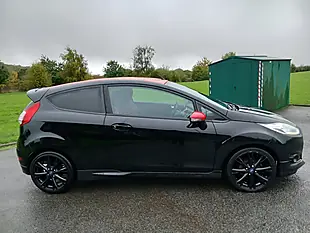 Used 2017 Ford Fiesta Zetec S Black - Interior and Exterior details 8