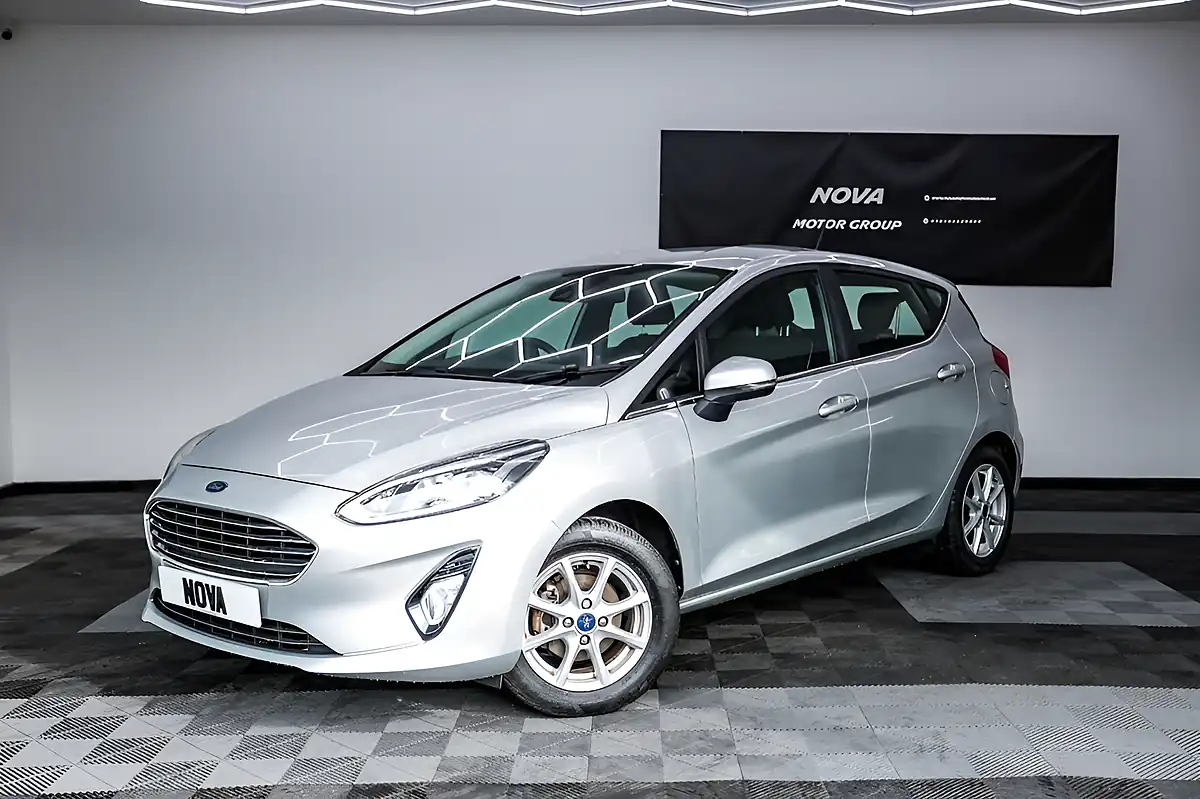 Used 2017 Ford Fiesta Zetec Silver - Interior and Exterior details 2