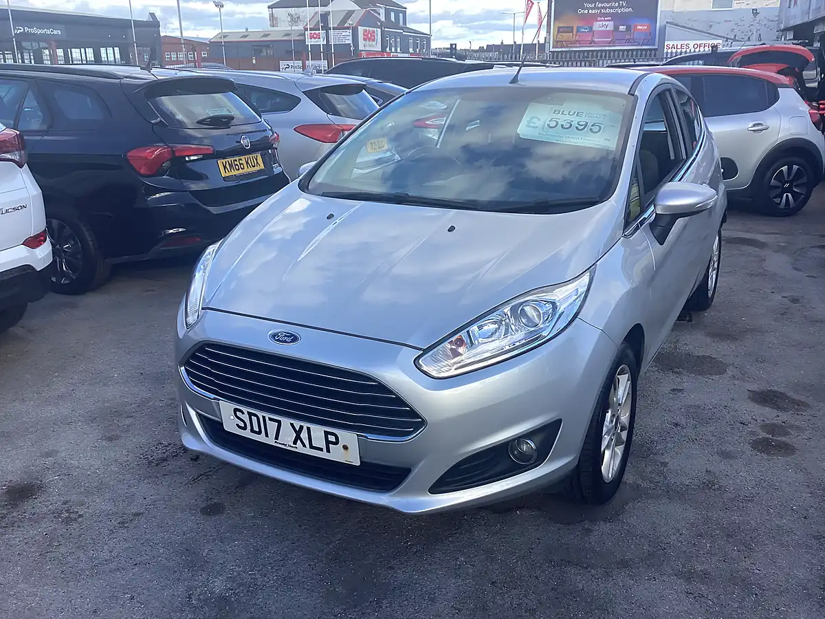 Used 2017 Ford Fiesta Zetec Silver - Interior and Exterior details 5