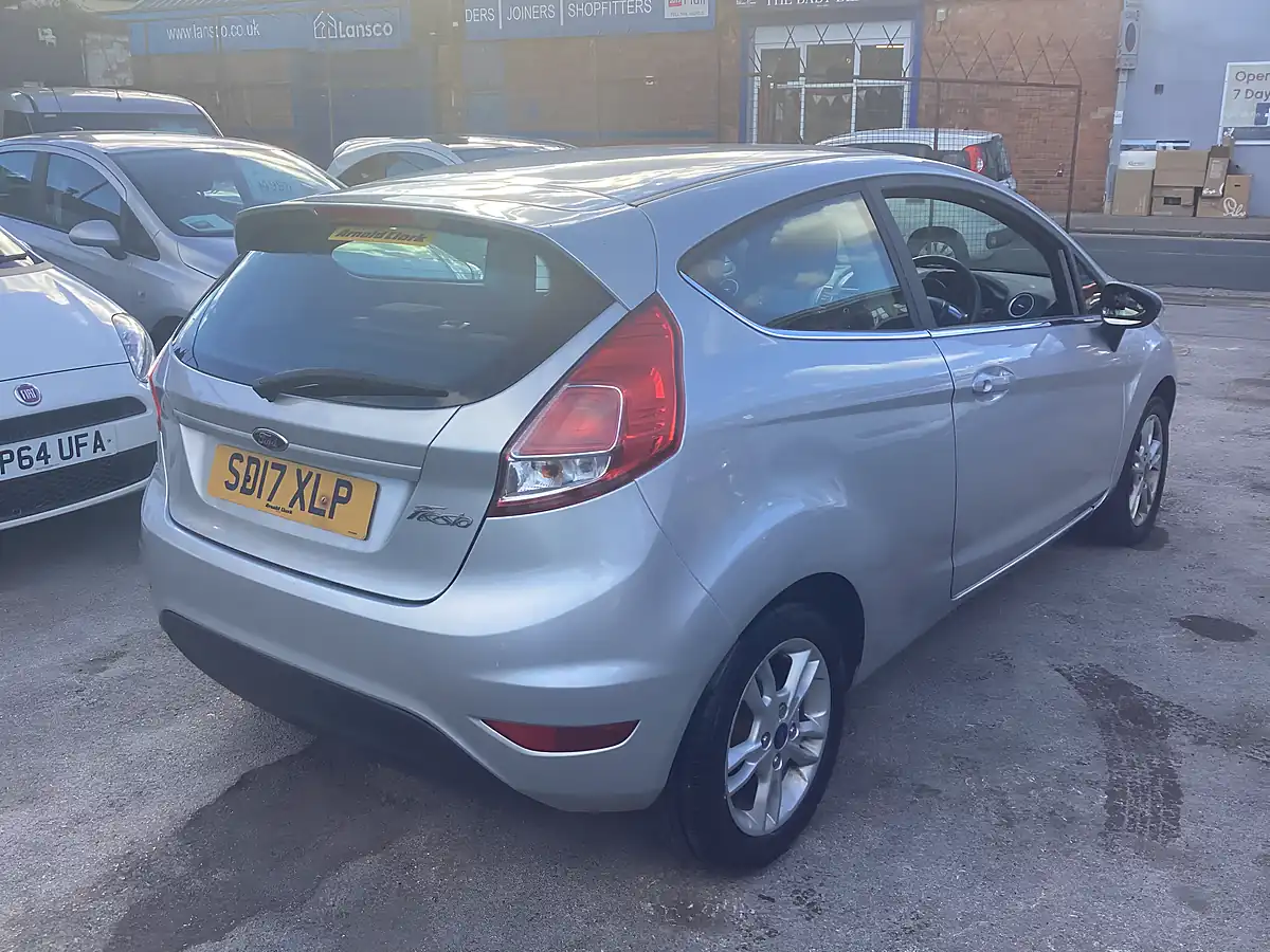 Used 2017 Ford Fiesta Zetec Silver - Interior and Exterior details 6