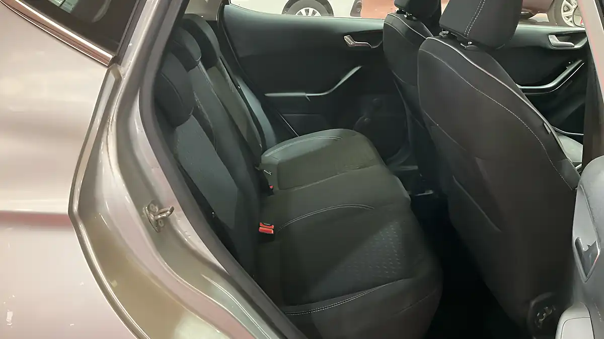 Used 2017 Ford Fiesta Zetec Silver - Interior and Exterior details 8