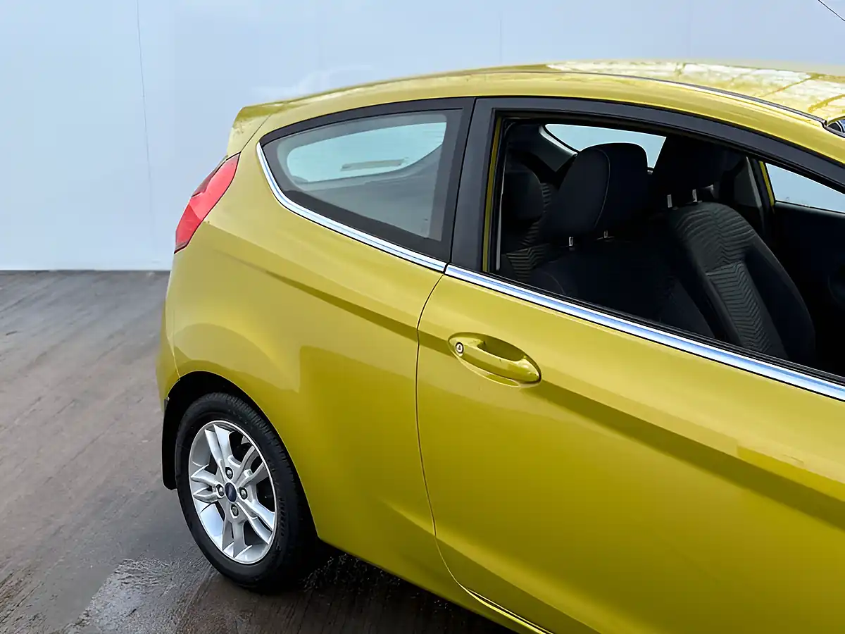 Used 2017 Ford Fiesta Zetec T Yellow - Interior and Exterior details 9