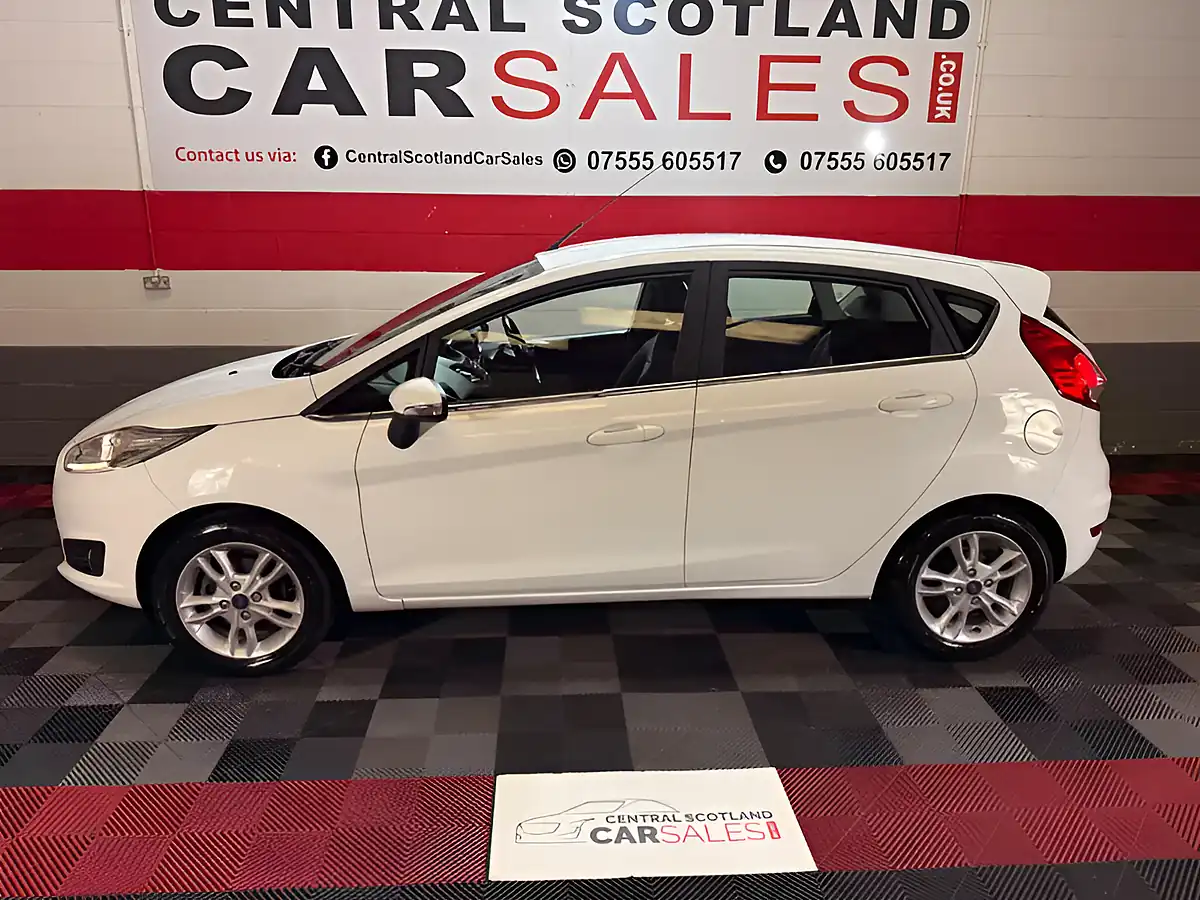 Used 2017 Ford Fiesta Zetec White - Interior and Exterior details 4