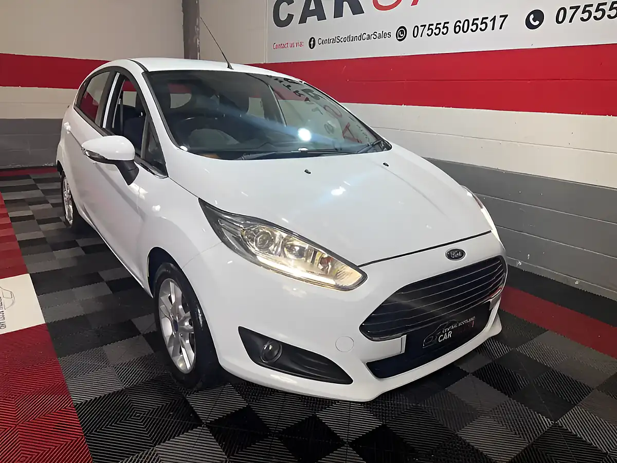 Used 2017 Ford Fiesta Zetec White - Interior and Exterior details 5