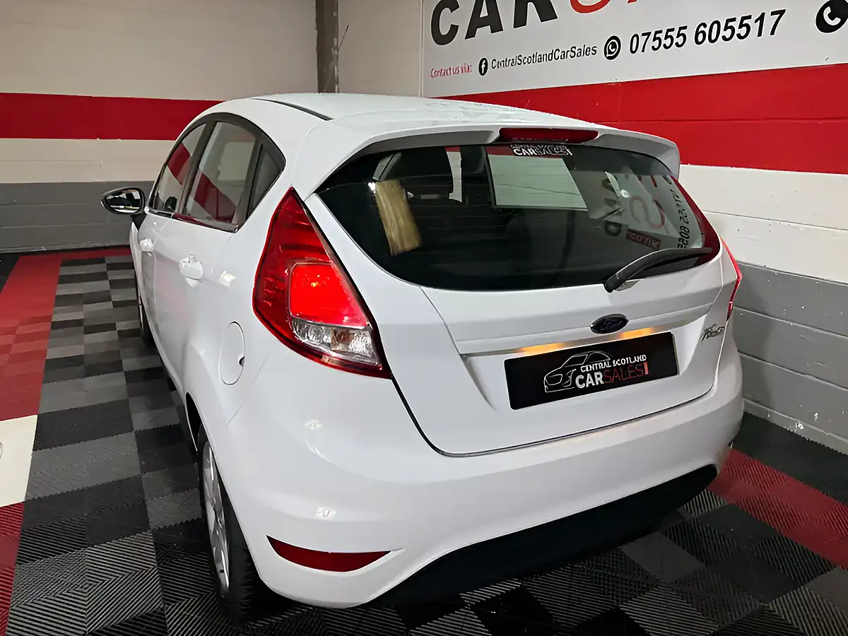 Used 2017 Ford Fiesta Zetec White - Interior and Exterior details 9