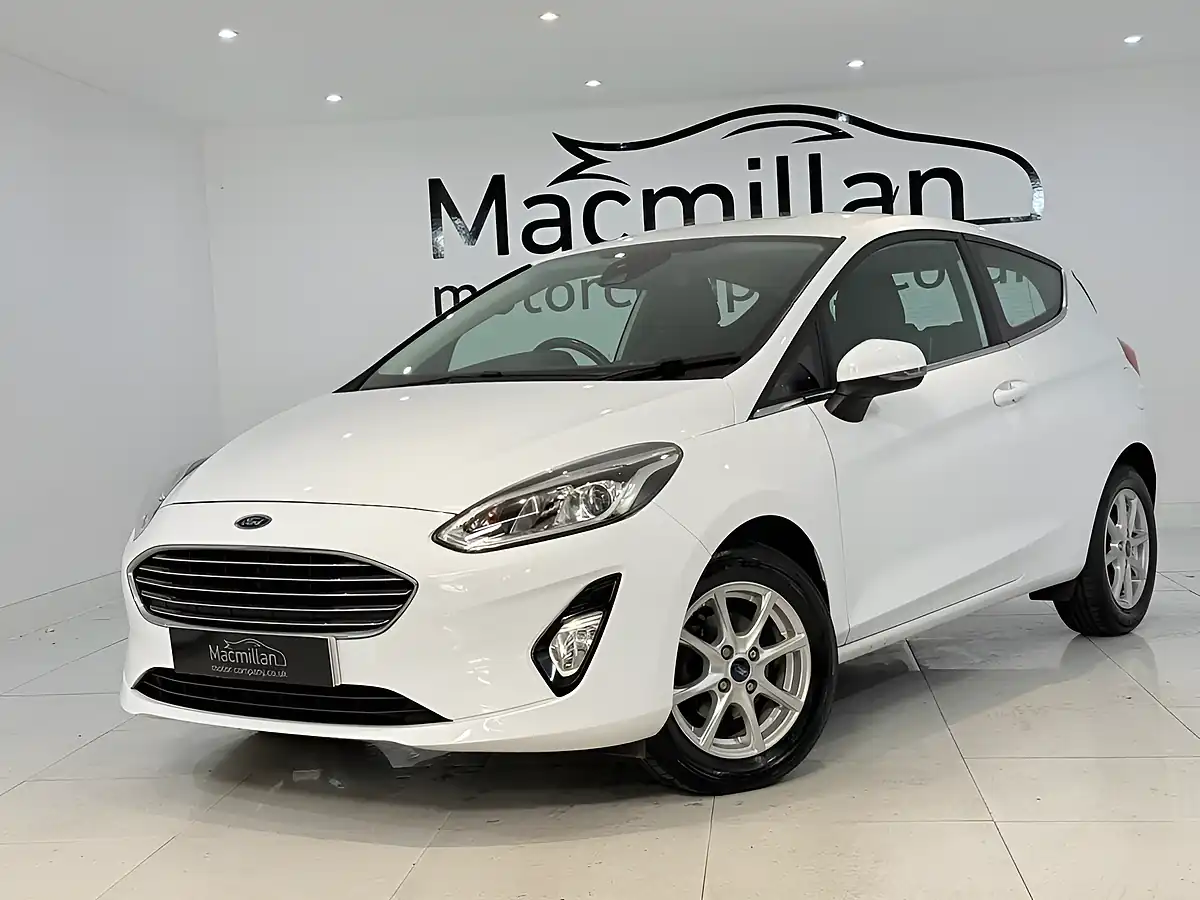 Used 2017 Ford Fiesta Zetec White - Interior and Exterior details 7