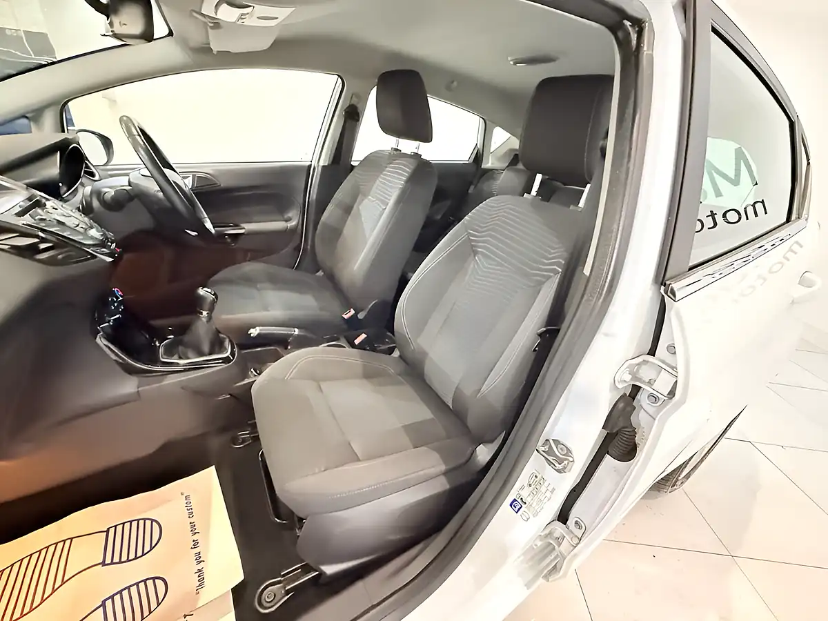 Used 2017 Ford Fiesta Zetec White - Interior and Exterior details 18