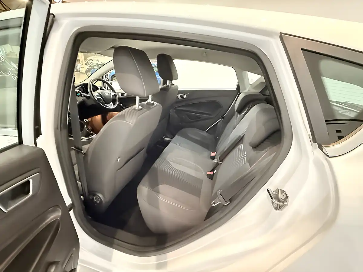 Used 2017 Ford Fiesta Zetec White - Interior and Exterior details 19