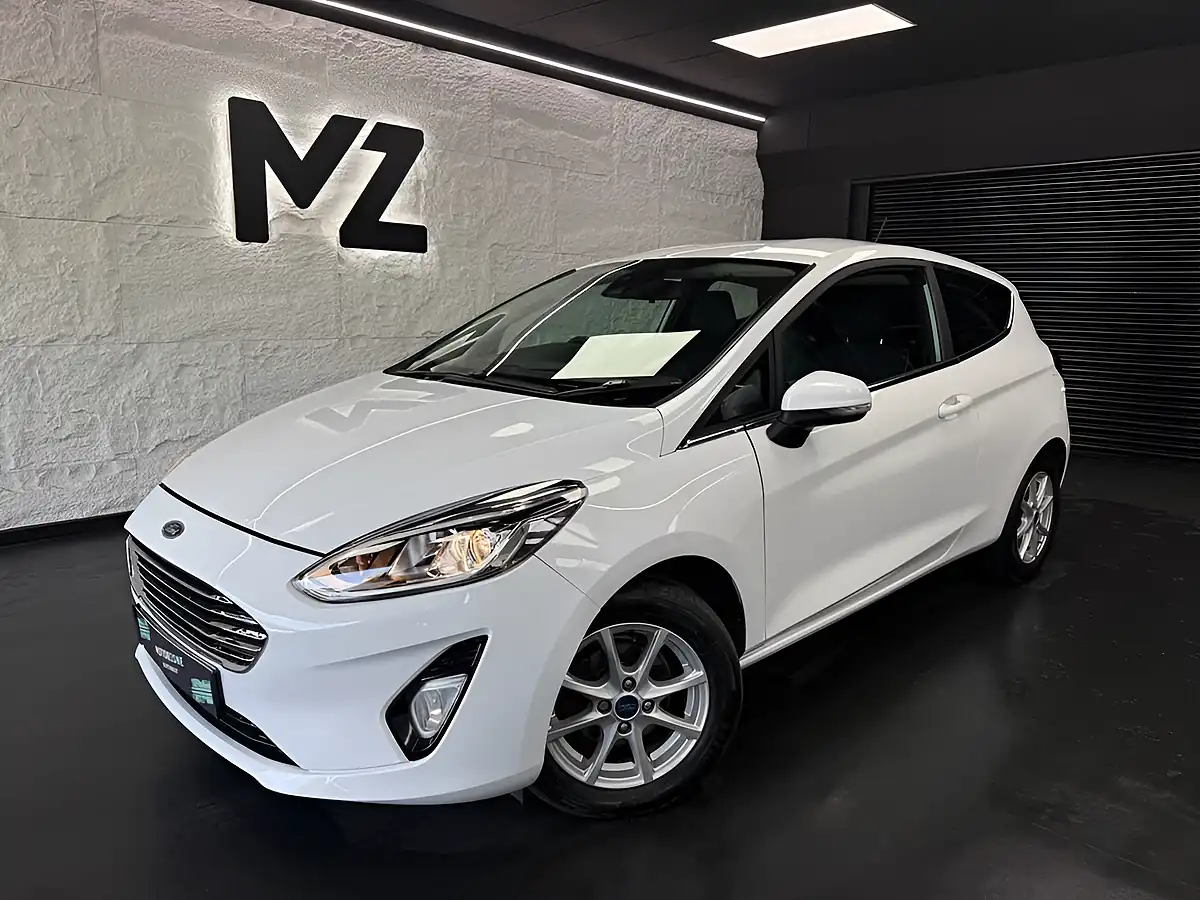 Used 2017 Ford Fiesta Zetec White - Front View