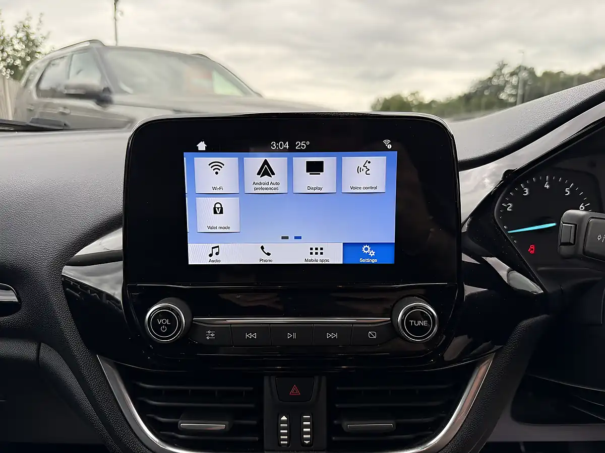 Used 2017 Ford Fiesta Zetec White - Interior and Exterior details 16