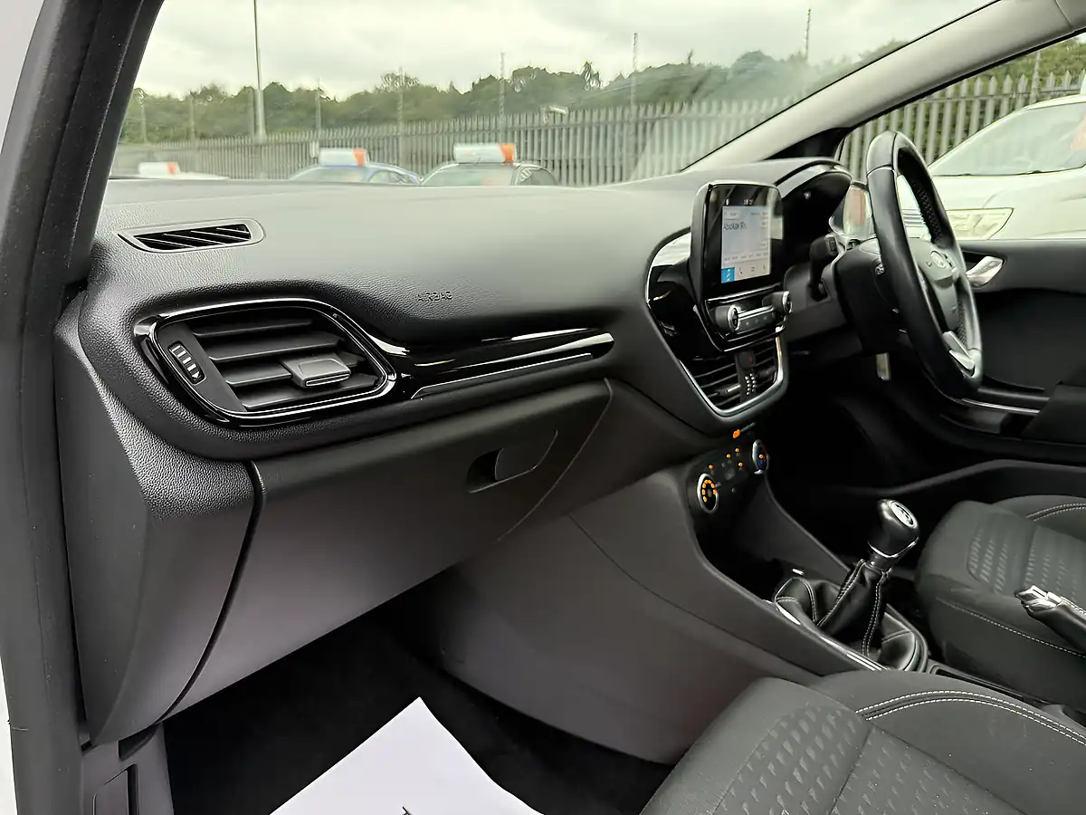 Used 2017 Ford Fiesta Zetec White - Interior and Exterior details 19