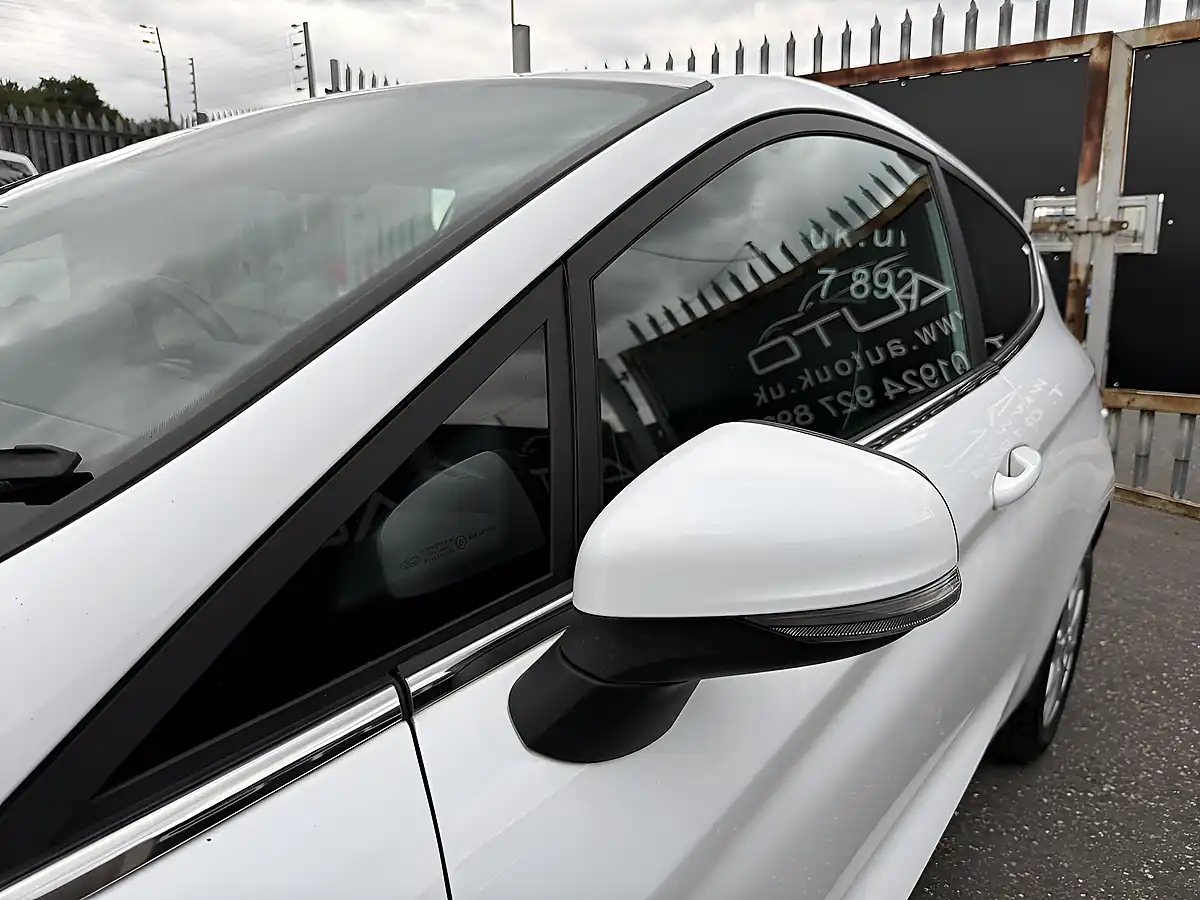 Used 2017 Ford Fiesta Zetec White - Interior and Exterior details 5