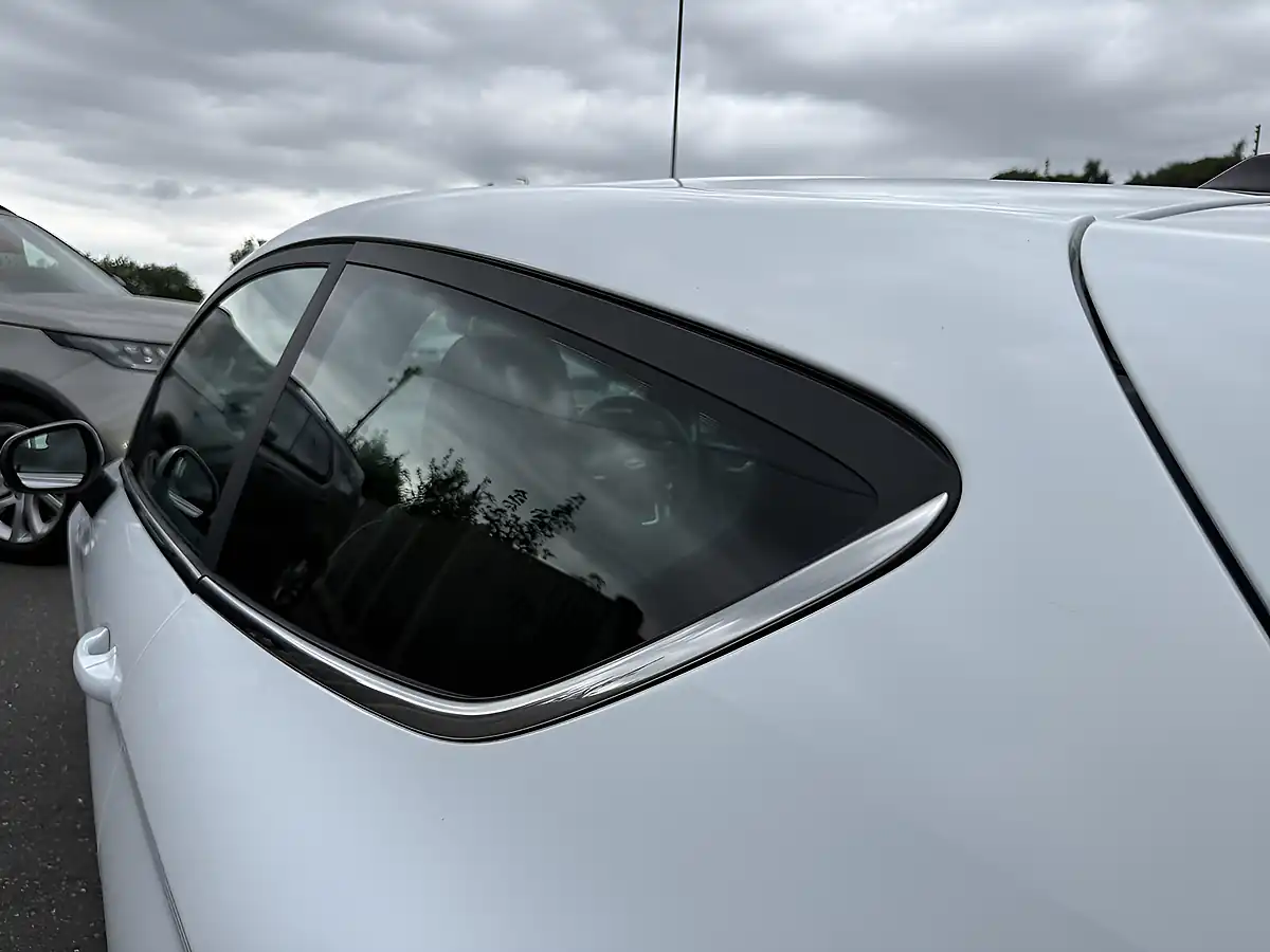 Used 2017 Ford Fiesta Zetec White - Interior and Exterior details 6