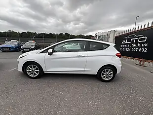 Used 2017 Ford Fiesta Zetec White - Interior and Exterior details 7