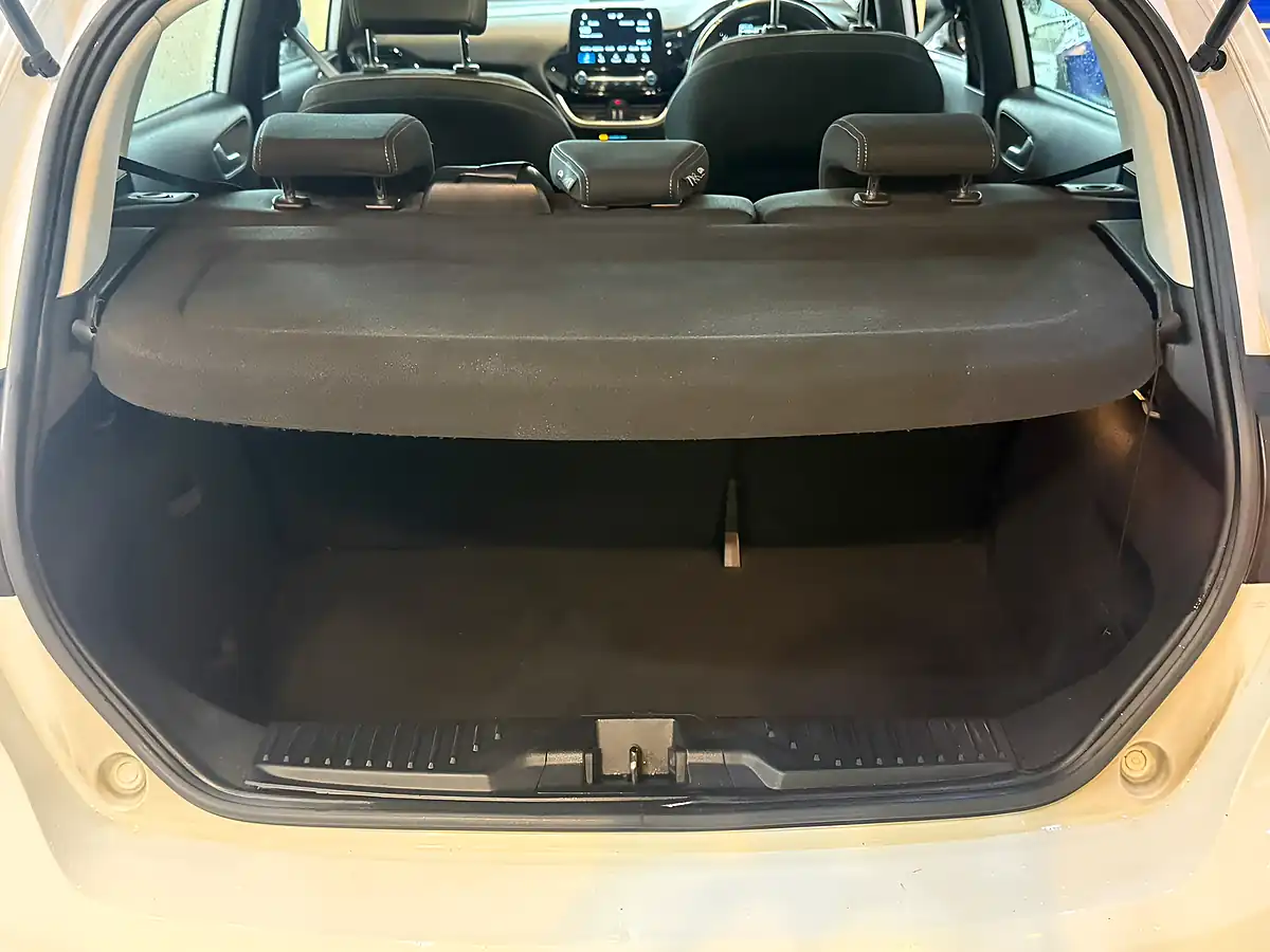 Used 2017 Ford Fiesta Zetec White - Interior and Exterior details 9