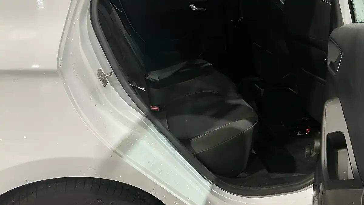 Used 2017 Ford Fiesta Zetec White - Interior and Exterior details 10