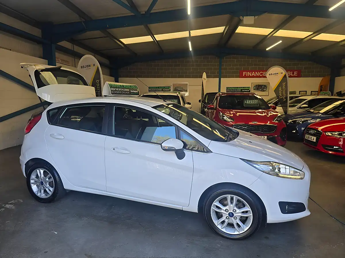Used 2017 Ford Fiesta Zetec White - Interior and Exterior details 2