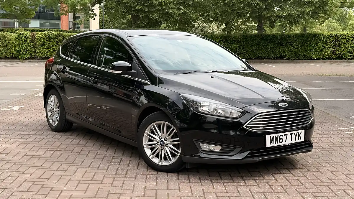 Used 2017 Ford Focus Black - Front View
