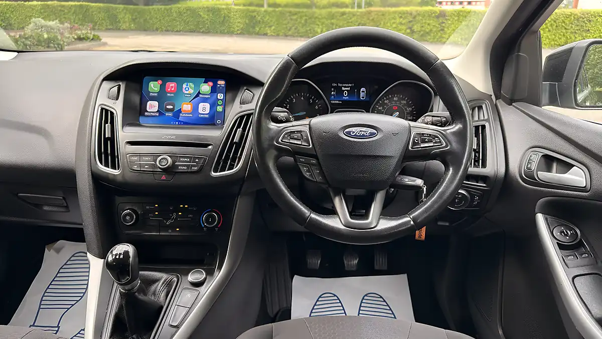 Used 2017 Ford Focus Black - Interior and Exterior details 15