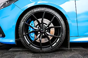 Used 2017 Ford Focus RS Blue - Interior and Exterior details 11
